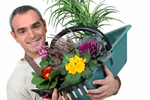Free quote policy for landscaping and rubbish removal in Staines